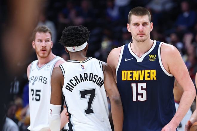 短与职业赛 短与职业赛